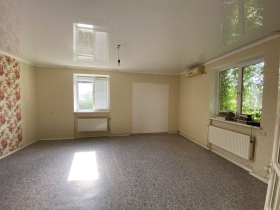 Продам 2-х этажный дом на Таврическом Херсон