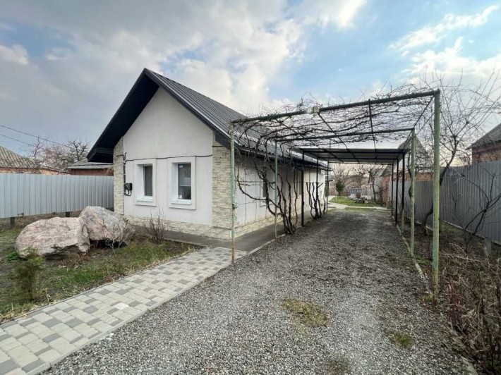 Продаж будинку. 90м2. Цегла. Євро. 19 соток.Затурино  №15564 - фото 1