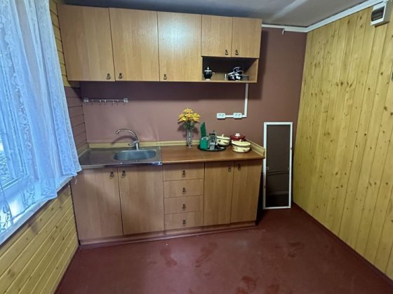 Продається дача з цегляним будинком р-н Садки Черновцы