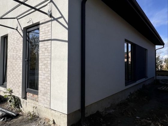 Єоселя!! Продам класний котедж! Без комісії для покупця!! Ровно