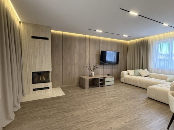 У нас Новинка! Новий, сучасний Таунхаус. Камін. Власне подвіря. Ужгород