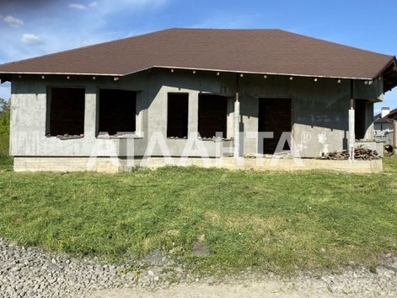 Продається недобудований будинок з ділянкою в Компотному районі Ужгород