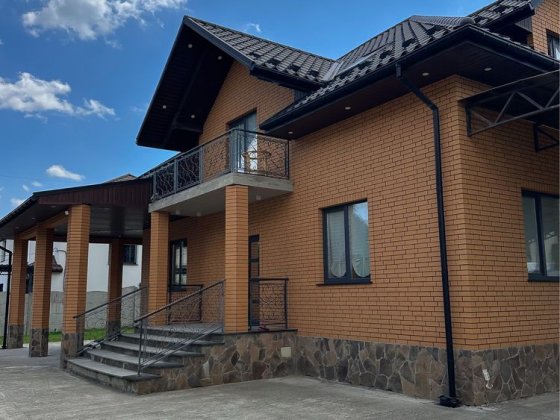 Продається преміальний будинок в Рівному. Ровно