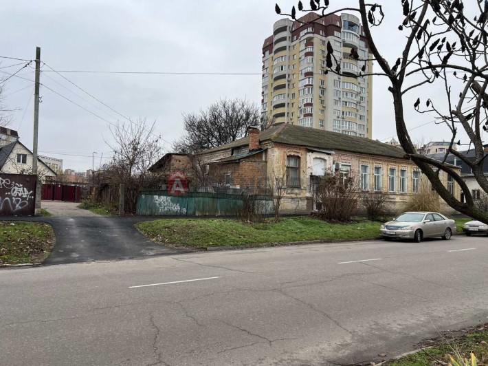 Частина будинку в центрі - фото 1