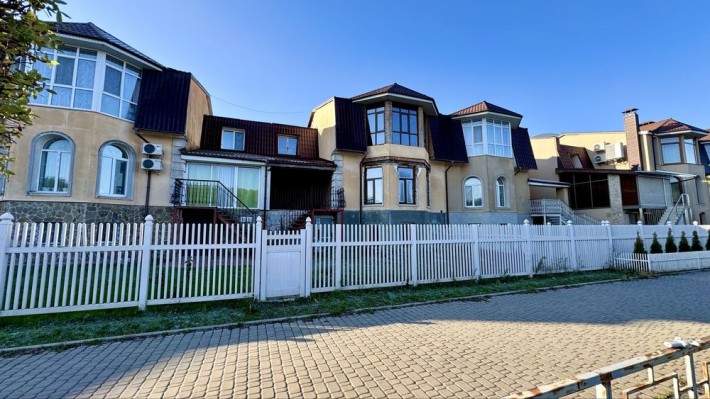 Продам таунхаус на Стрілецькій набережній!Внутр.роботи, буд.матеріали! - фото 1