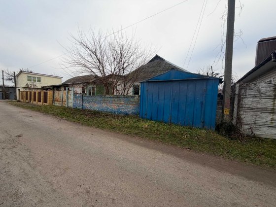 Продам окремий будинок в Чернігові (КОТИ) Чернігів