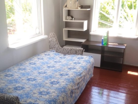 Будинок (дача) з документами під реконструкцію чи добудову  Чернівці Черновцы