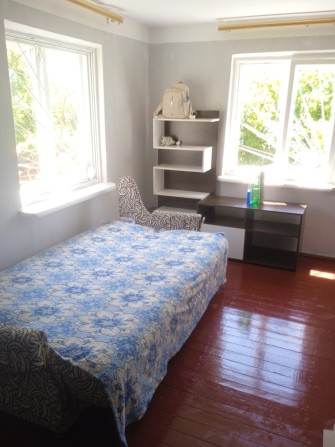 Будинок (дача) з документами під реконструкцію чи добудову  Чернівці - фото 1