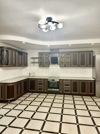 Продаж таунхауса з ремонтом - фото 1