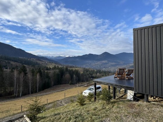 Продаж 2х будинків з налагодженим бізнесом в горах Черновцы