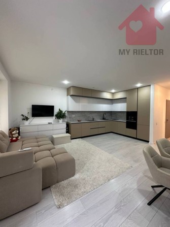 Продає таунхауса по суперціні в Садовому - фото 1