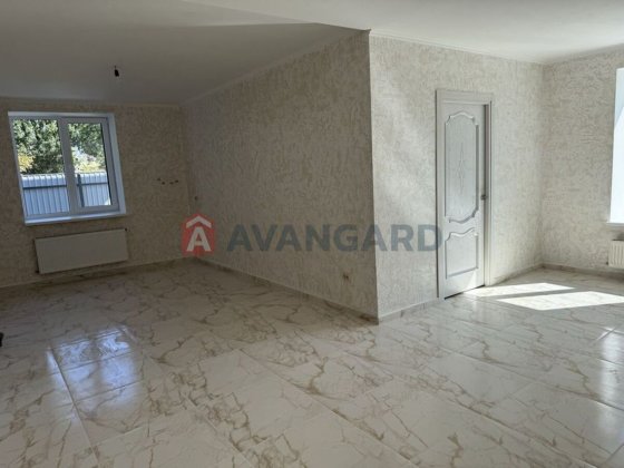 Продається 2 поверховий будинок пл.700р. Черкаси