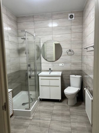 Терміново! 1/2 будинку район Мир - фото 1