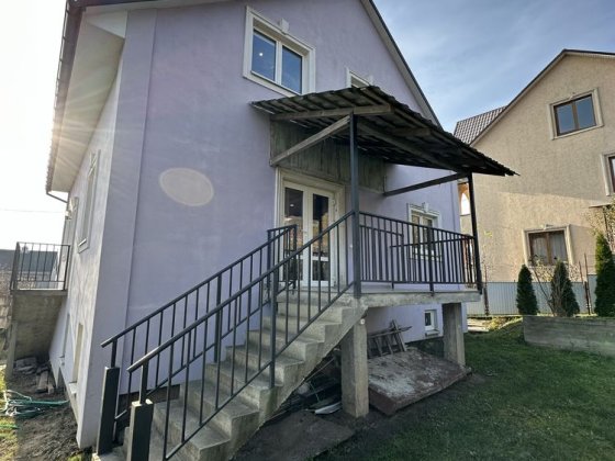 Продаж затишного будинку Черновцы