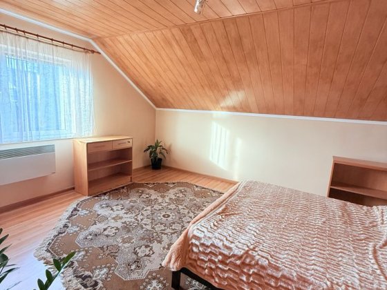 Будинок поряд з лісом Ужгород