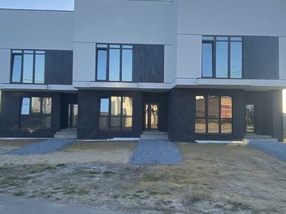 Продаж котеджу на Щасливому Ровно