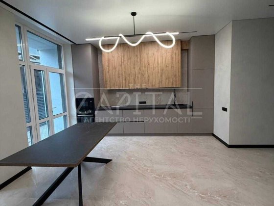 Продаж таунхаусу, Солом'янка, Жуляни, інвертор Київ