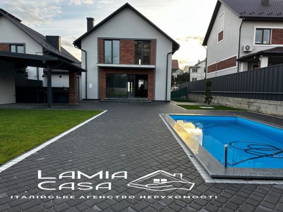 Продаж котеджу з басейном . Ближня роша Чернівці