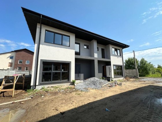 Продаж чудового 4к котеджу в топовій локації! Ровно