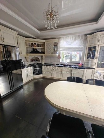 Продаж будинку на березі Дніпра в ст Чорнобилець. Оболонь. 1000/м - фото 1