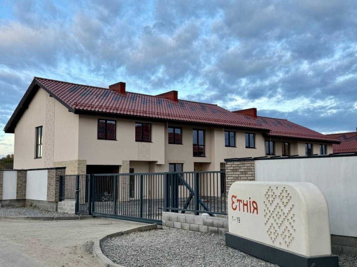 Продам ексклюзивний котедж на Щасливому - фото 1