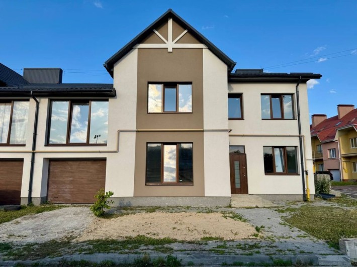 Просторий 4К Котедж в супер локації з гаражем (Р-н Автовокзалу) - фото 1