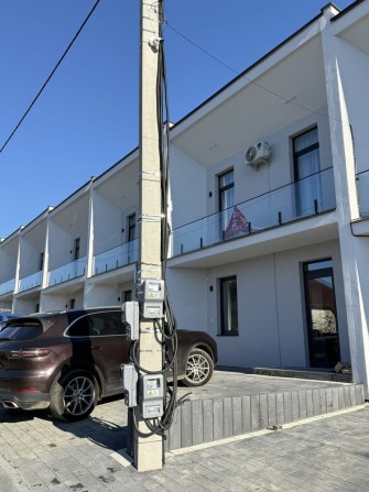 Продається котедж в чудовій місцевості - фото 1