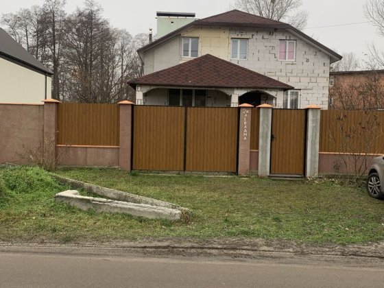 Прожаж будинку 275м. Дарницький. Бортничі. Вул.Левадна2 Ділянка 7соток Київ