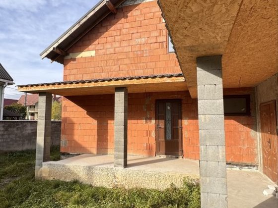 Продається 5- ти кімнатний будинок. Ужгород