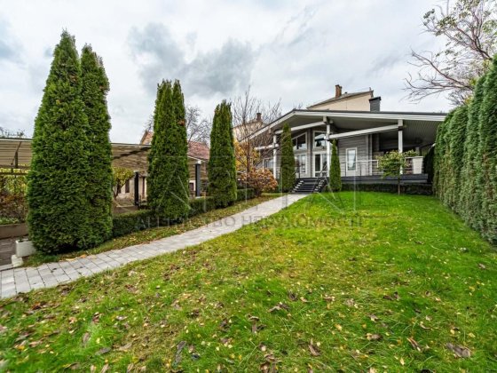 Продаж будинку, 300 м2, Київ, Голосіївський р-н Київ