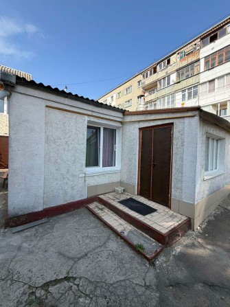 Продам частину будинку в центрі - фото 1