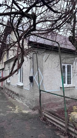Продається хороша 1/2 частина будинку в районі Мар’янівки. - фото 1