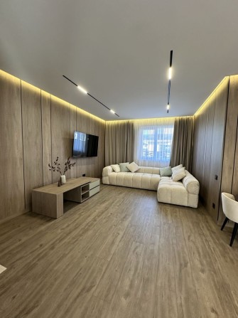 Продається таунхаус з ремонтом «заходь і живи» - фото 1