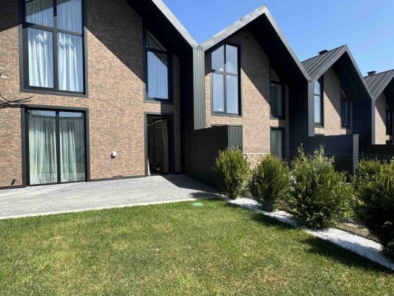 Продаж котеджу 150м2 вул.Запорізька Ужгород