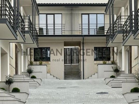 Продаж таунхаусу 165 кв.м / Ужгород, Центр Ужгород