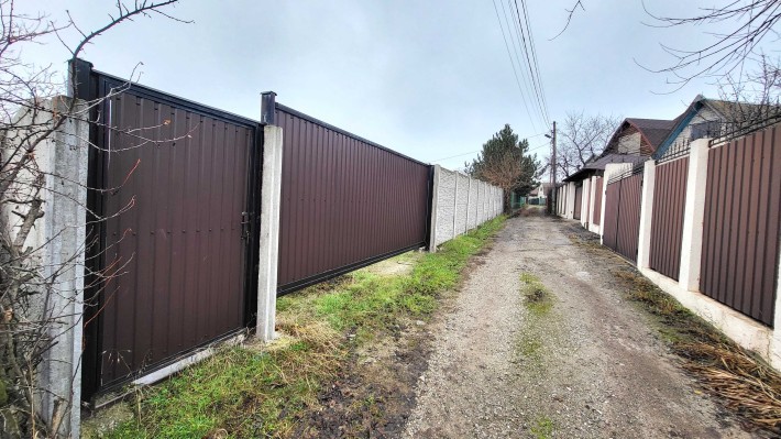 Продаж ДАЧІ, біля вул. Санаторна, є електроенергія, центр. вода. - фото 1