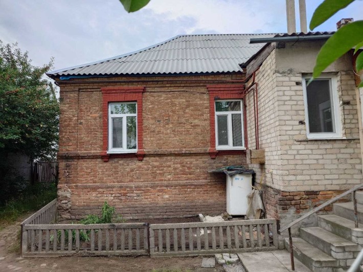 Продам часть дома на Южном поселке - фото 1