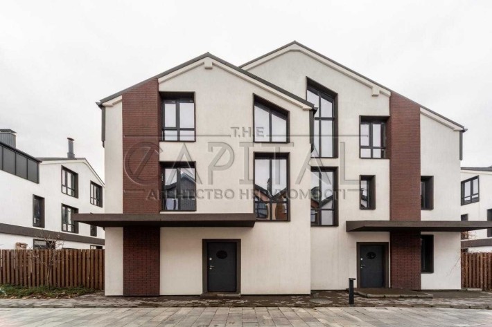 Продаж таунхаусу без ремонту 110м2 Жуляни вул. Смерекова 16-24 - фото 1