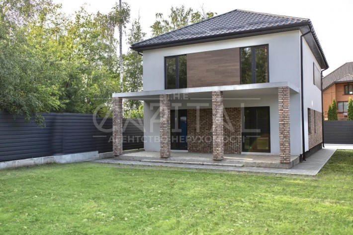 Продаж шикарного будинку біля метро Житомирська 200м2 - фото 1