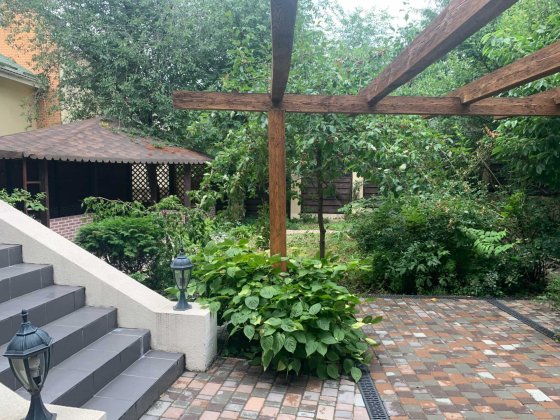 Продам жилой дом с ремонтом в центр части Киева. Без комиссии. Київ