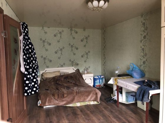 Продам частину будинку з невеличким окремим подвірям в центрі Житомир