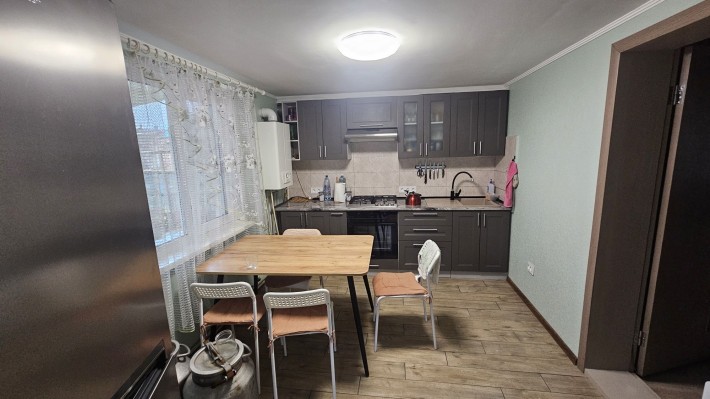 Продам півбудинку Новомиколаївка - фото 1