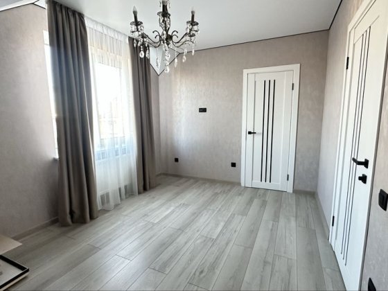 Таунхаус з ремонтом меблями та технікою без комісії Вінниця