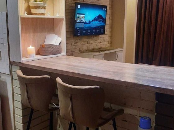 Продам 1\2дома с ремонтом и домик  на Передовой,отдельный вход