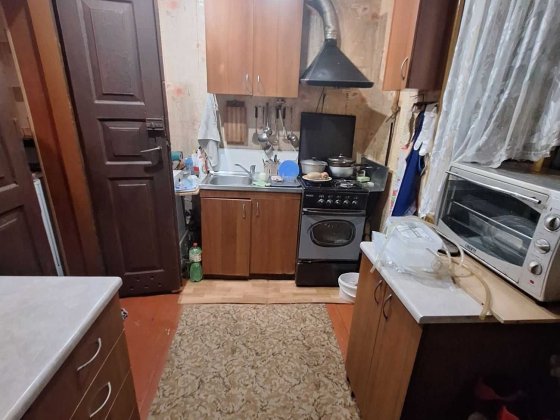 Продаж будинку 5к Червоний камінь
Вереснева пл. Днепр