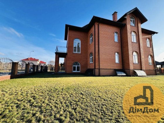 Котеджне Містечко «Деснянський» — сучасний острів спокою на Троєщині Київ