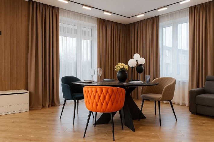 Продаж 2 поверхового будинку з ділянкою на 5 соток, 140 кв. м - фото 1