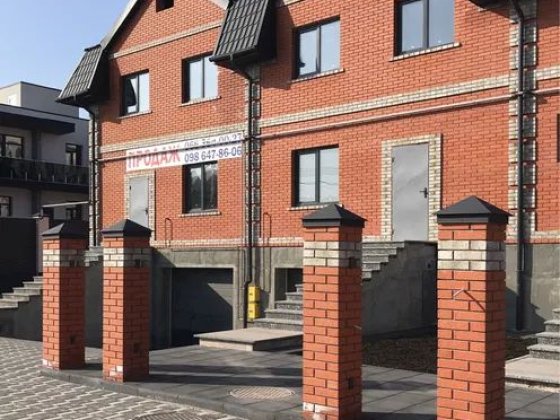 Продам таунхаус район телецентру. Кропивницкий