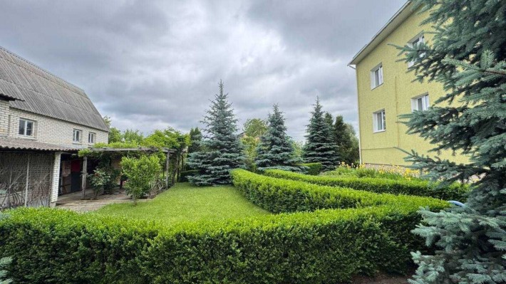 Продам добротний будинок в Пирогово - фото 1