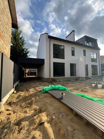 Продаж сучасного котеджу по вул Січова (р-н Личаківська) - фото 1